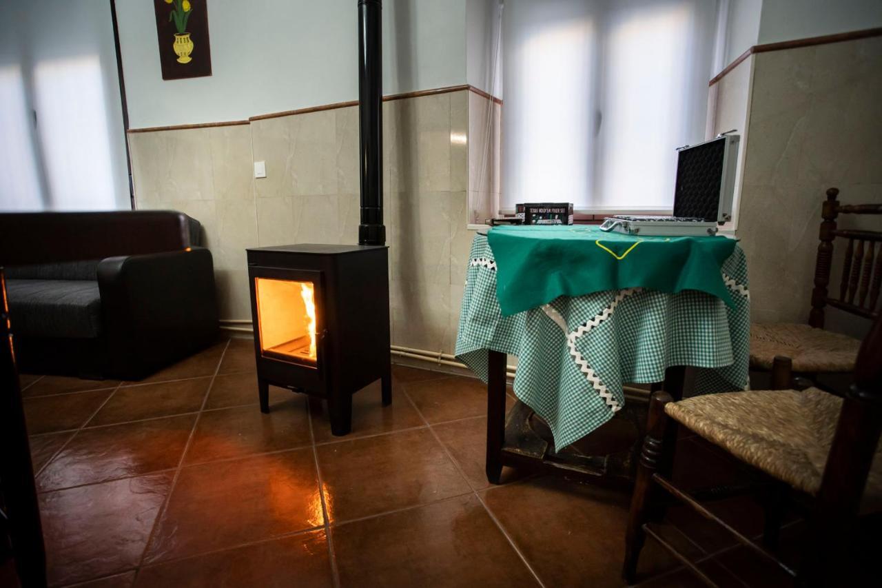 Casa Rural Abuela Andrea Almonacid de Toledo 外观 照片